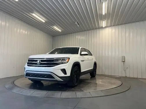 2022 Volkswagen Atlas Cross Sport 2.0T SE w/Technology AWD photo