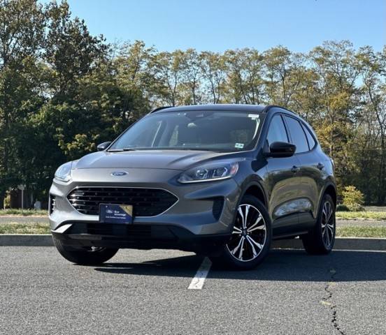 2021 Ford Escape SE AWD photo