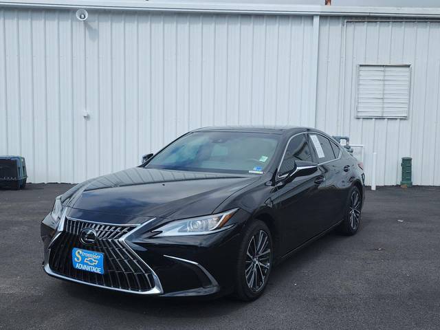 2022 Lexus ES ES 350 FWD photo