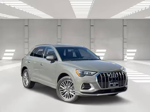 2022 Audi Q3 Premium AWD photo