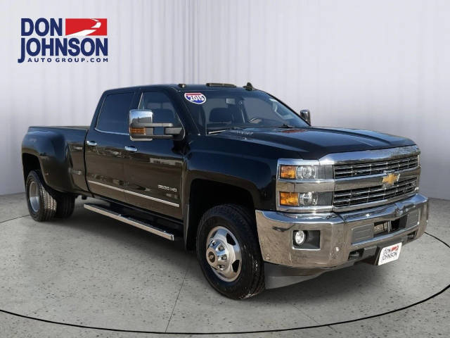 2015 Chevrolet Silverado 3500HD LTZ 4WD photo