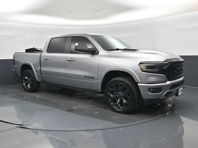 2022 Ram 1500 Limited 4WD photo