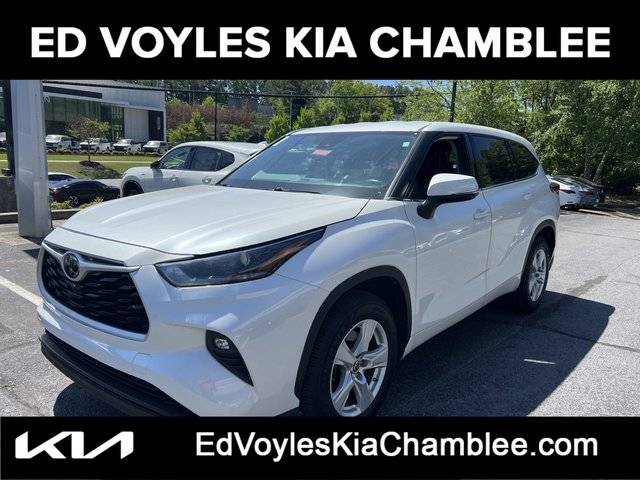 2021 Toyota Highlander LE FWD photo