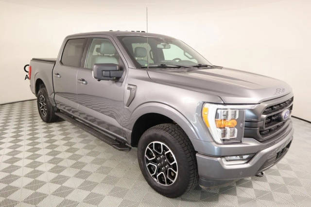 2021 Ford F-150 XLT 4WD photo