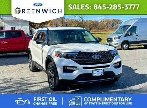 2021 Ford Explorer XLT 4WD photo