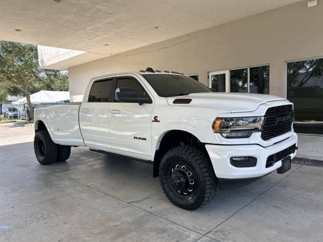 2022 Ram 3500 Limited 4WD photo