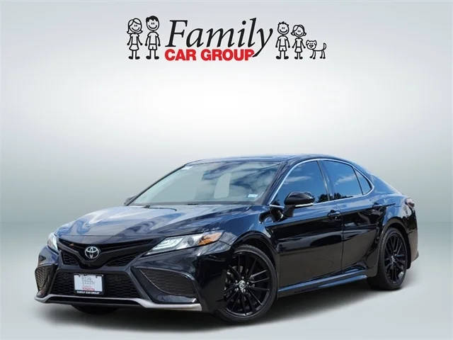 2022 Toyota Camry XSE V6 FWD photo