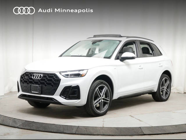 2022 Audi Q5 S line Premium Plus AWD photo