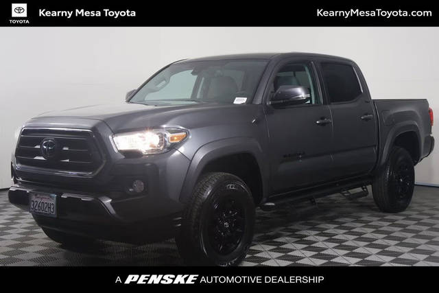 2022 Toyota Tacoma SR5 4WD photo