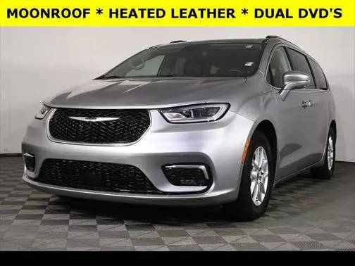 2021 Chrysler Pacifica Minivan Touring L FWD photo