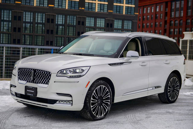 2022 Lincoln Aviator Black Label AWD photo