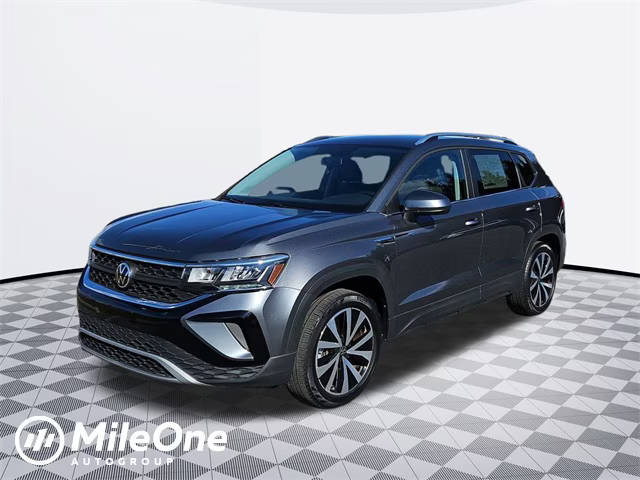 2022 Volkswagen Taos SE AWD photo