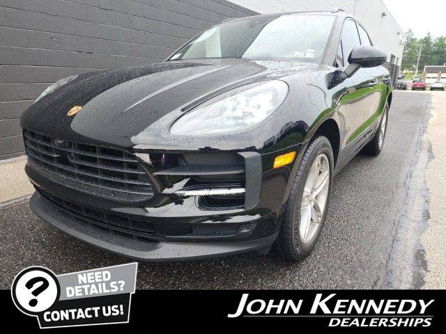 2021 Porsche Macan AWD photo