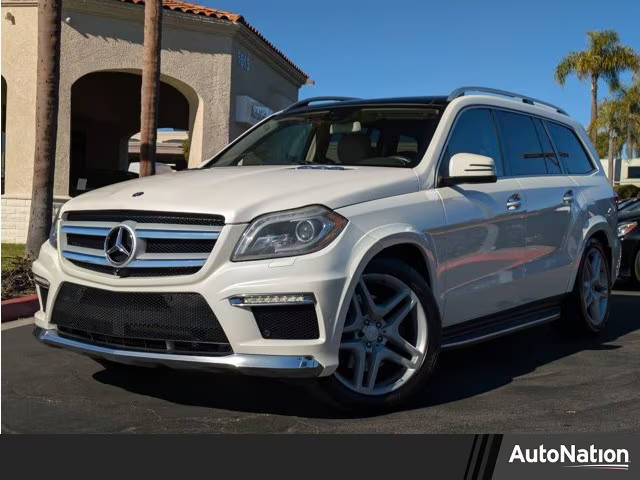 2015 Mercedes-Benz GL-Class GL 550 AWD photo