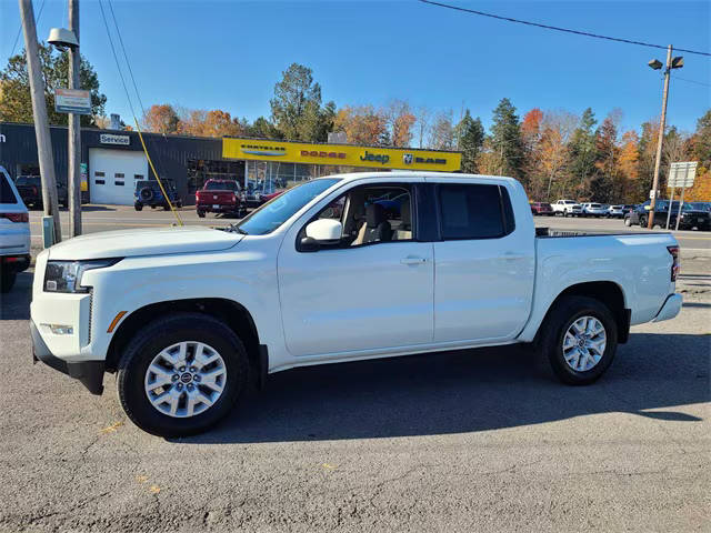 2022 Nissan Frontier SV 4WD photo