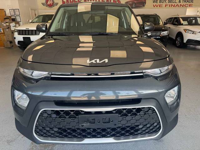 2022 Kia Soul LX FWD photo