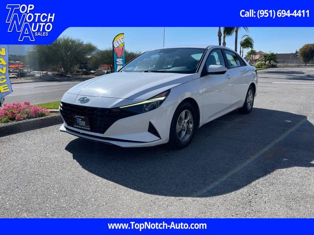 2022 Hyundai Elantra SE FWD photo