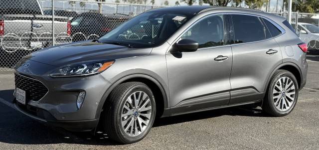 2021 Ford Escape Titanium Hybrid FWD photo