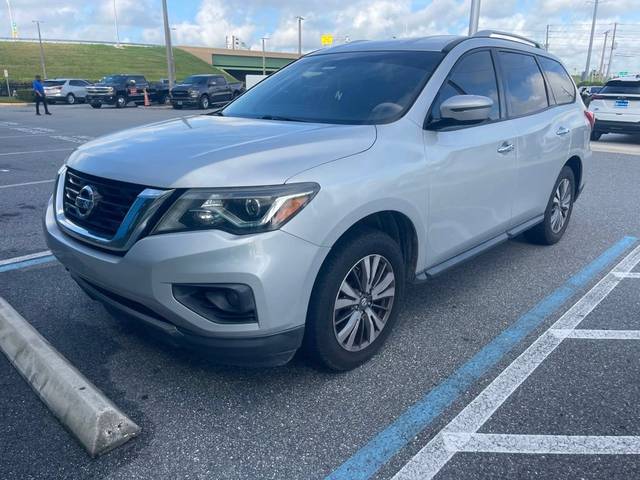 2018 Nissan Pathfinder SV 4WD photo