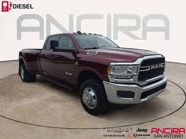 2022 Ram 3500 Tradesman 4WD photo