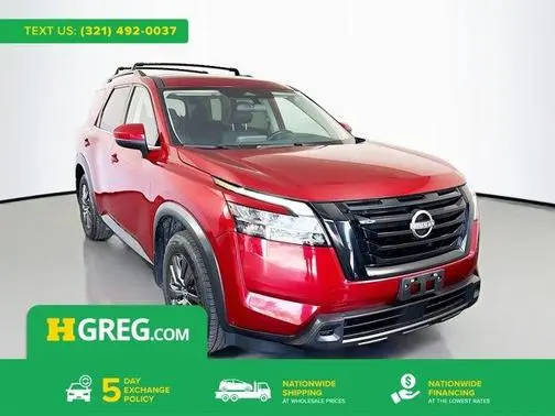2022 Nissan Pathfinder SV FWD photo