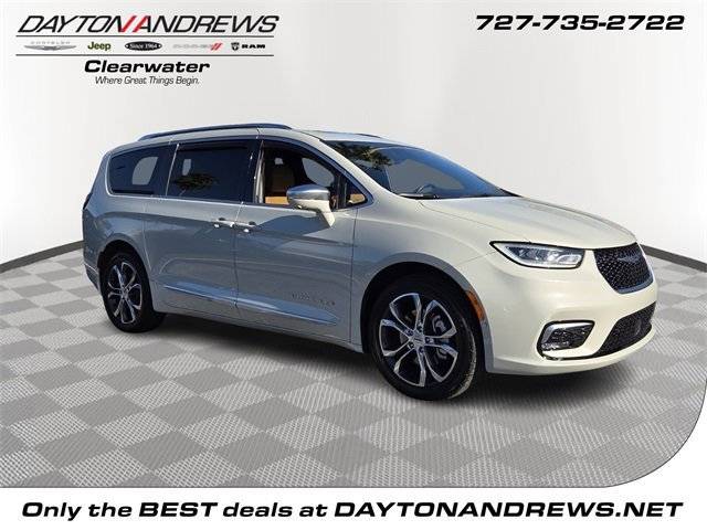 2021 Chrysler Pacifica Minivan Pinnacle AWD photo