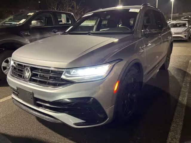 2022 Volkswagen Tiguan SE R-Line Black AWD photo