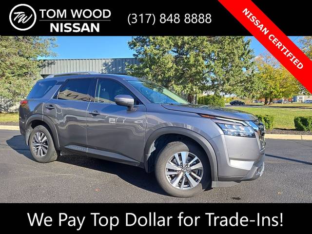 2022 Nissan Pathfinder SL 4WD photo