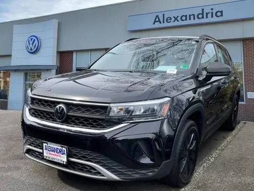 2022 Volkswagen Taos S AWD photo