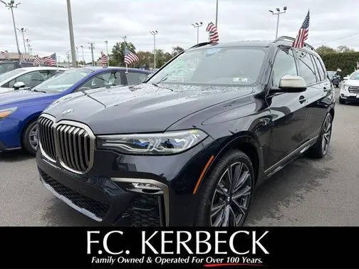 2022 BMW X7 M50i AWD photo