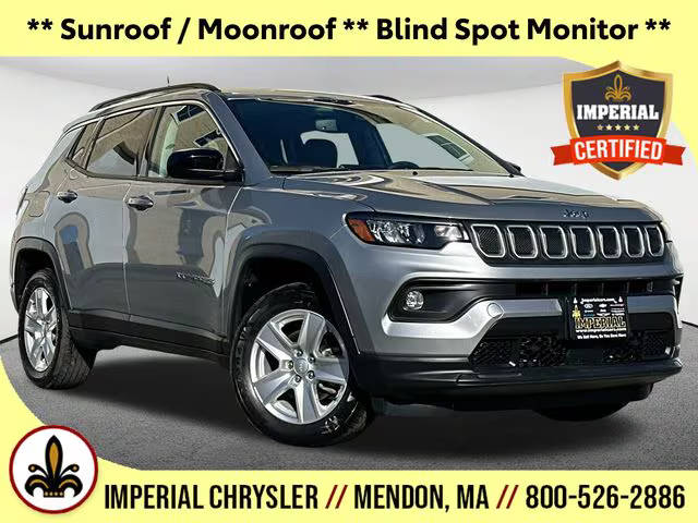 2022 Jeep Compass Latitude 4WD photo