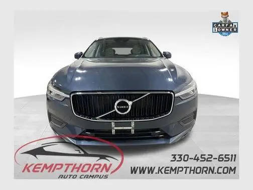 2021 Volvo XC60 Momentum AWD photo