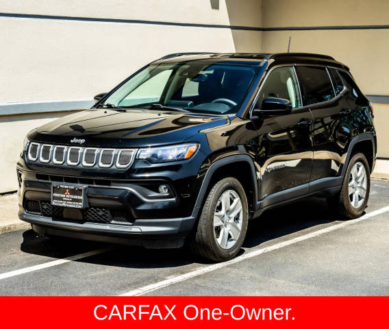 2022 Jeep Compass Latitude 4WD photo
