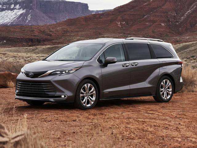 2022 Toyota Sienna XLE FWD photo