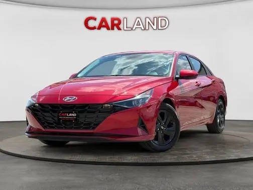 2022 Hyundai Elantra SEL FWD photo