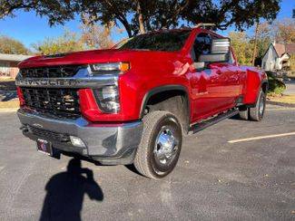 2022 Chevrolet Silverado 3500HD LT 4WD photo