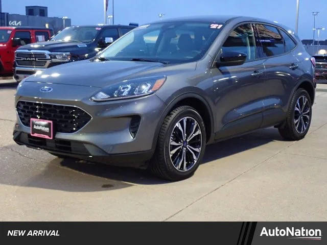 2021 Ford Escape SE AWD photo