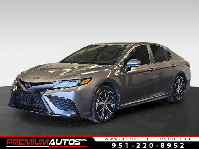 2022 Toyota Camry SE FWD photo