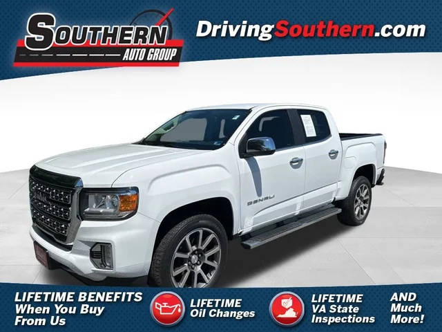 2022 GMC Canyon 4WD Denali 4WD photo