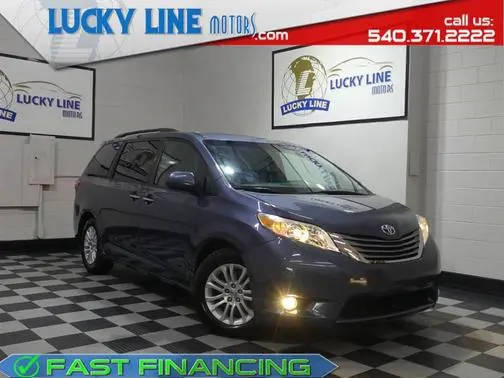 2015 Toyota Sienna XLE FWD photo