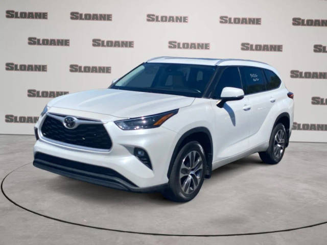 2022 Toyota Highlander XLE AWD photo