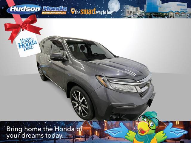 2022 Honda Pilot Touring 8-Passenger AWD photo