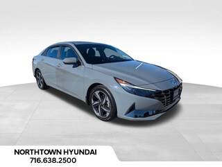 2022 Hyundai Elantra SEL FWD photo