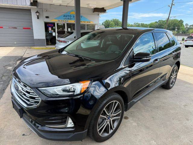 2021 Ford Edge Titanium AWD photo