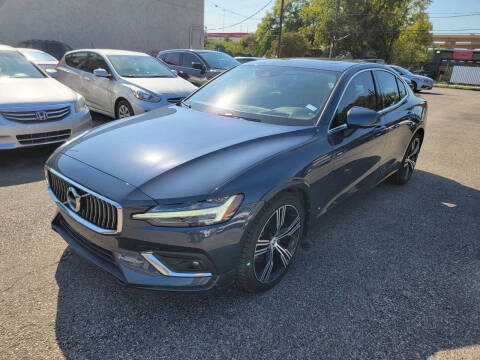 2022 Volvo S60 Inscription FWD photo