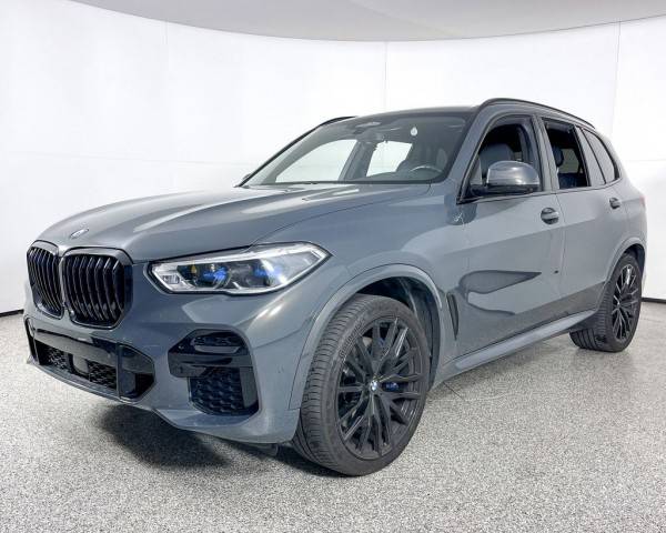 2022 BMW X5 M50i AWD photo