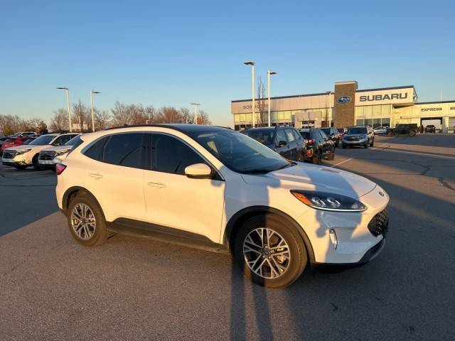 2021 Ford Escape SEL FWD photo