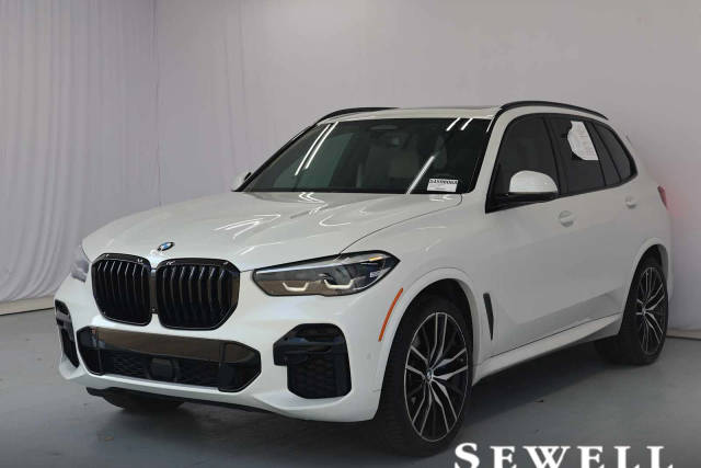 2022 BMW X5 M50i AWD photo
