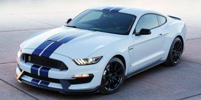 2017 Ford Mustang Shelby GT350 RWD photo
