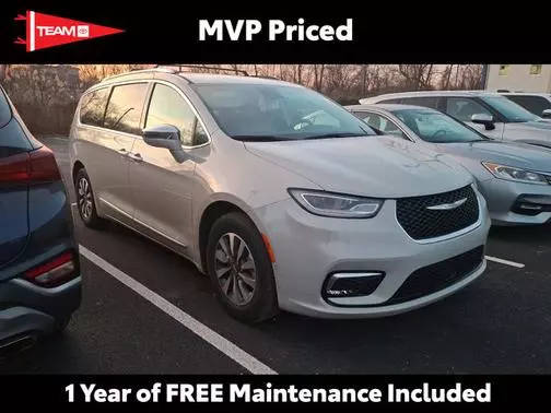 2021 Chrysler Pacifica Minivan Hybrid Limited FWD photo